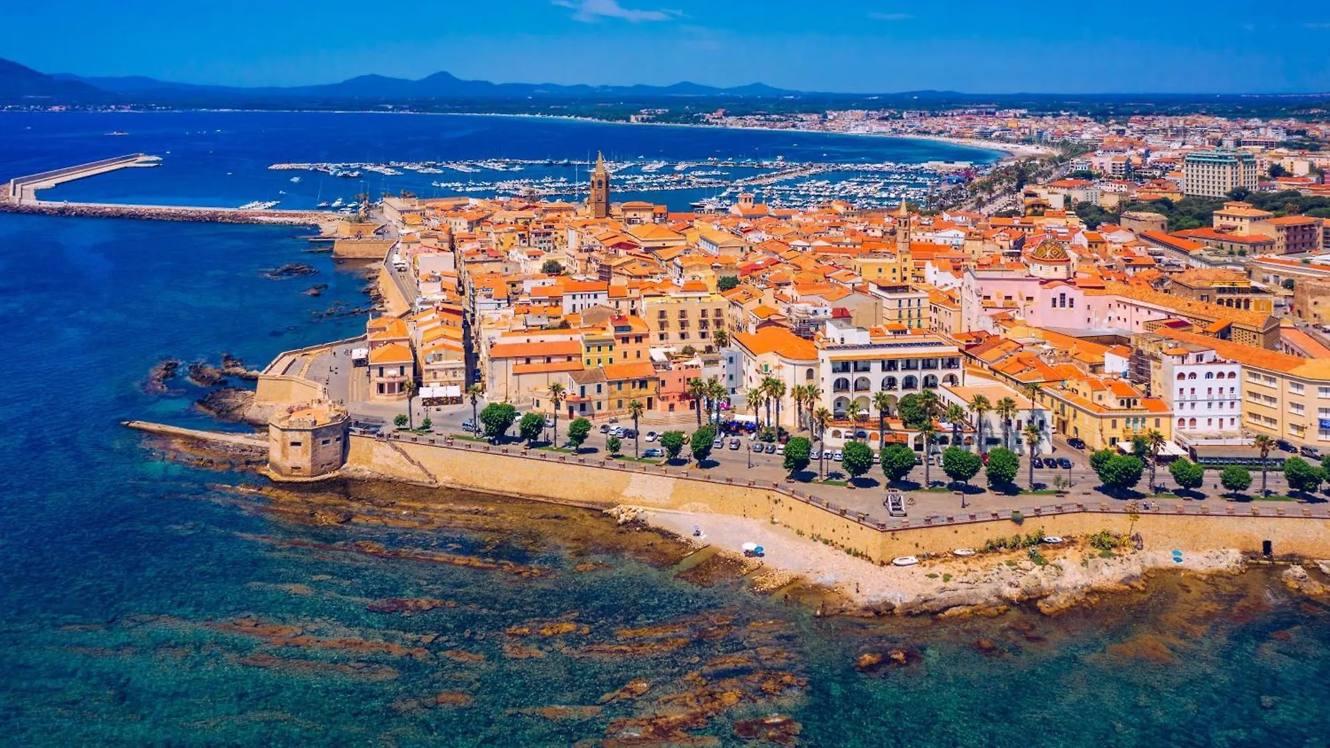 Central Loft Alghero - Happy Rentals 0*,  Italy